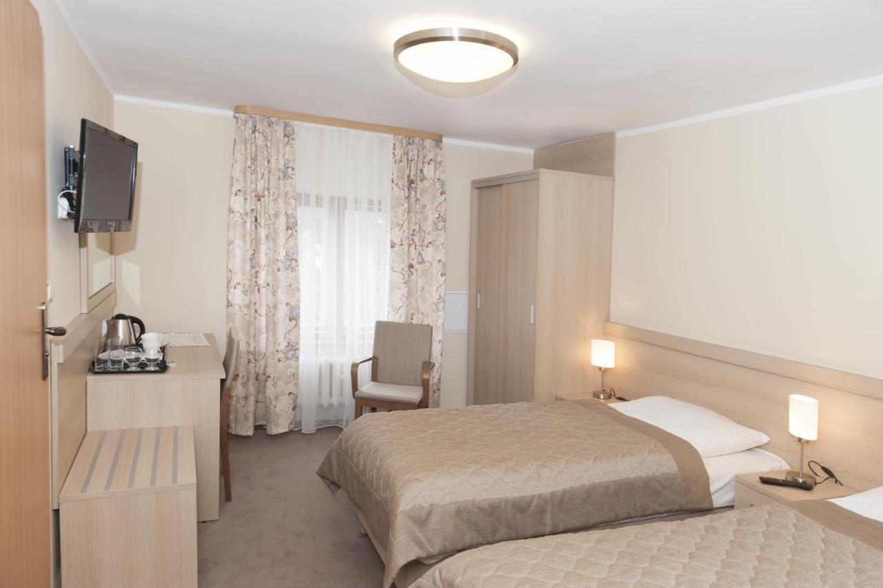 Dom Zdrojowy Aparthotel Jelenia Gora Ruang foto
