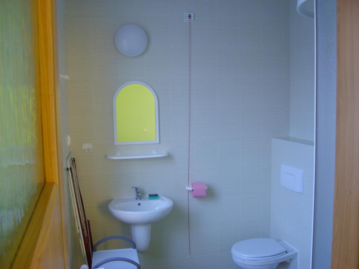 Dom Zdrojowy Aparthotel Jelenia Gora Bagian luar foto