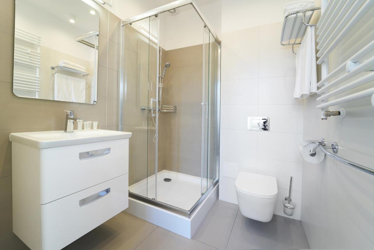 Dom Zdrojowy Aparthotel Jelenia Gora Bagian luar foto